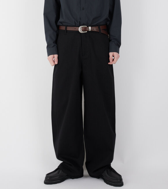 Amomento - Curved Seam Trousers Black