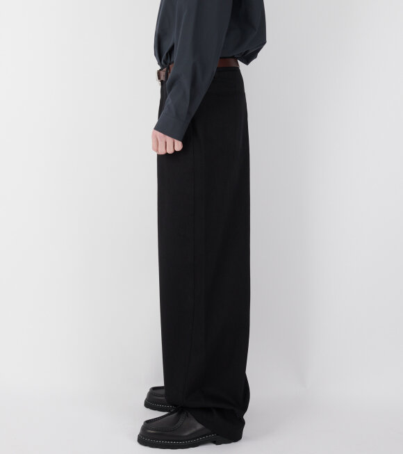 Amomento - Curved Seam Trousers Black