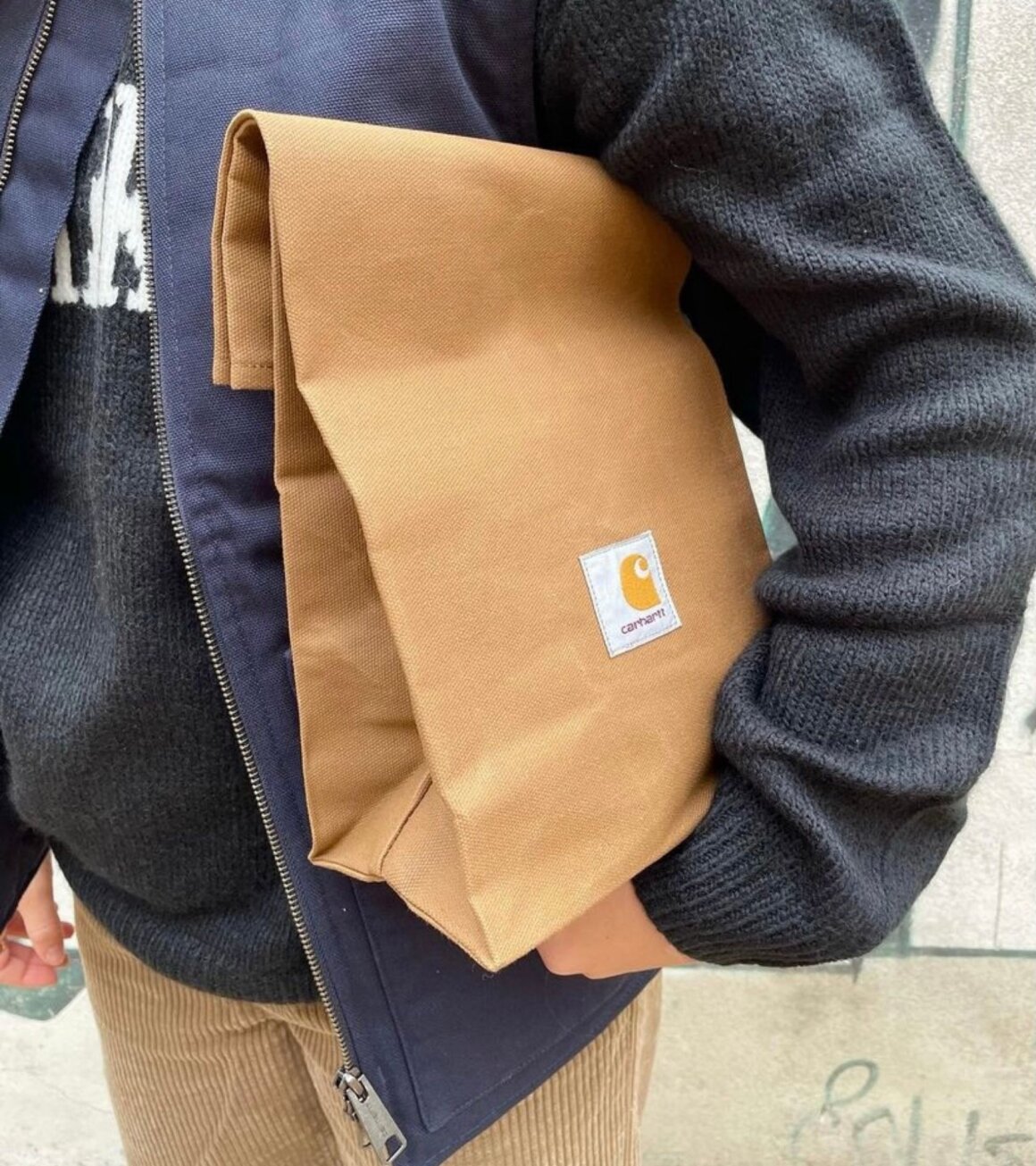 dr-adams-carhartt-wip-lunch-bag-brown