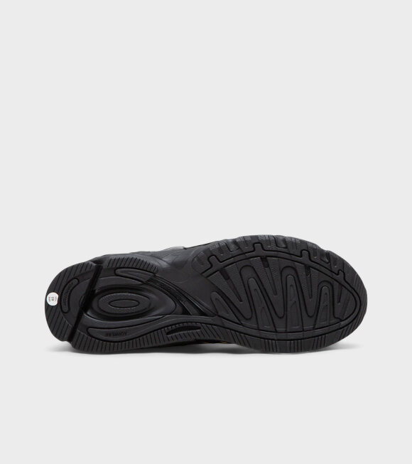 Adidas  - Bad Bunny Response CL Triple Black